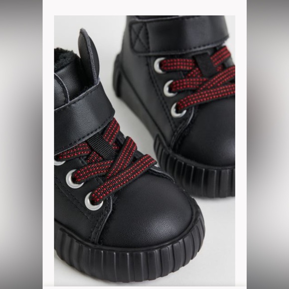 Mickey Mouse shoes - Picture 2 of 9